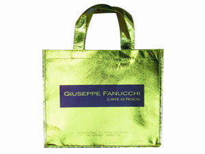 無(wú)紡布袋的多維價(jià)值分析 環(huán)保、經(jīng)濟(jì)與社會(huì)視角